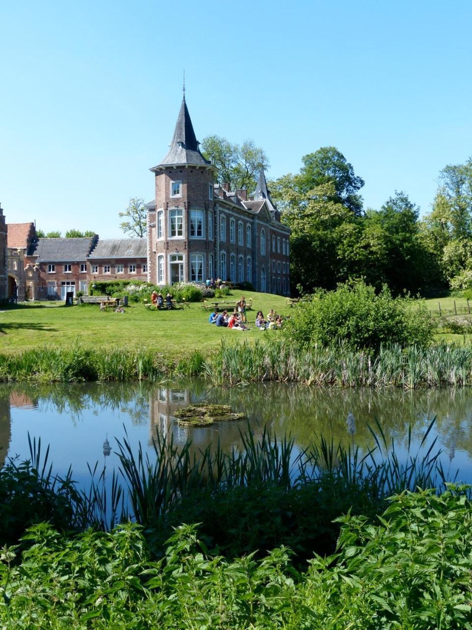 シント・トロイデンKasteel Nieuwenhovenアパートメント エクステリア 写真