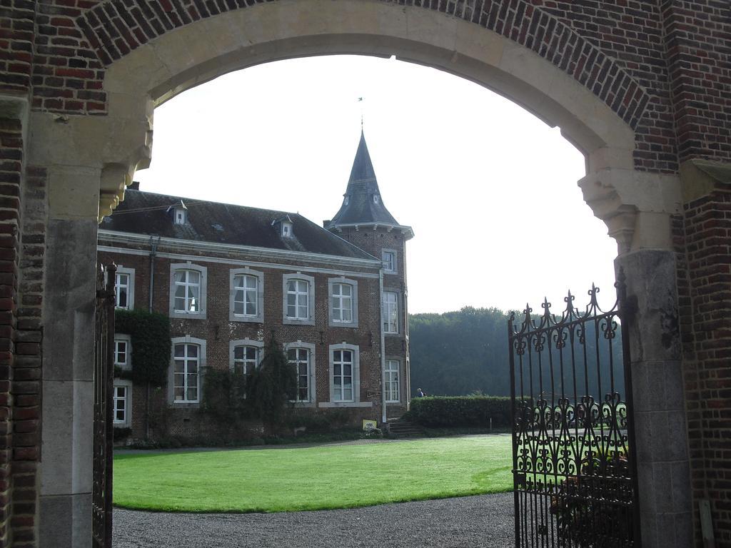 シント・トロイデンKasteel Nieuwenhovenアパートメント エクステリア 写真